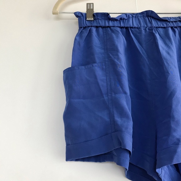 ARITZIA | WILFRED HIGH RISE SILK SHORTS - Picture 2 of 3